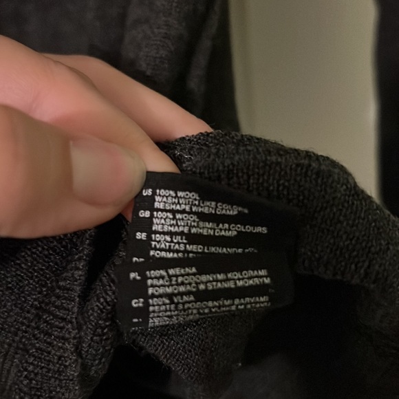 🍋3 for $40🍋 H&M 100% wool turtleneck - Picture 3 of 3